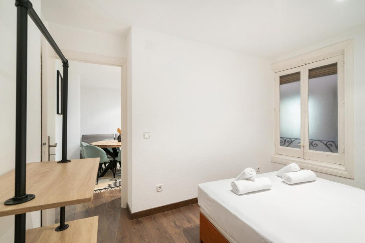 Апартаменты Apartamento En La Puerta Del Sol Мадрид Экстерьер фото